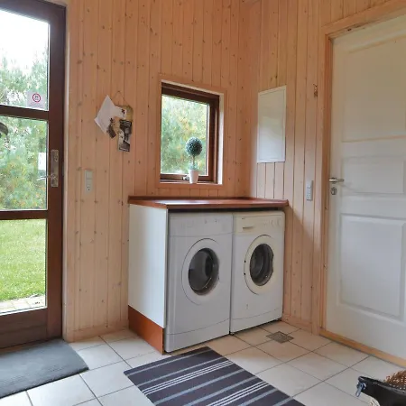 Three-bedroom Holiday In 度假居 *